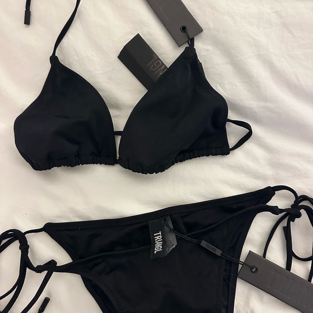 NWT Triangl Swimwear Black Bikini top and bottoms set